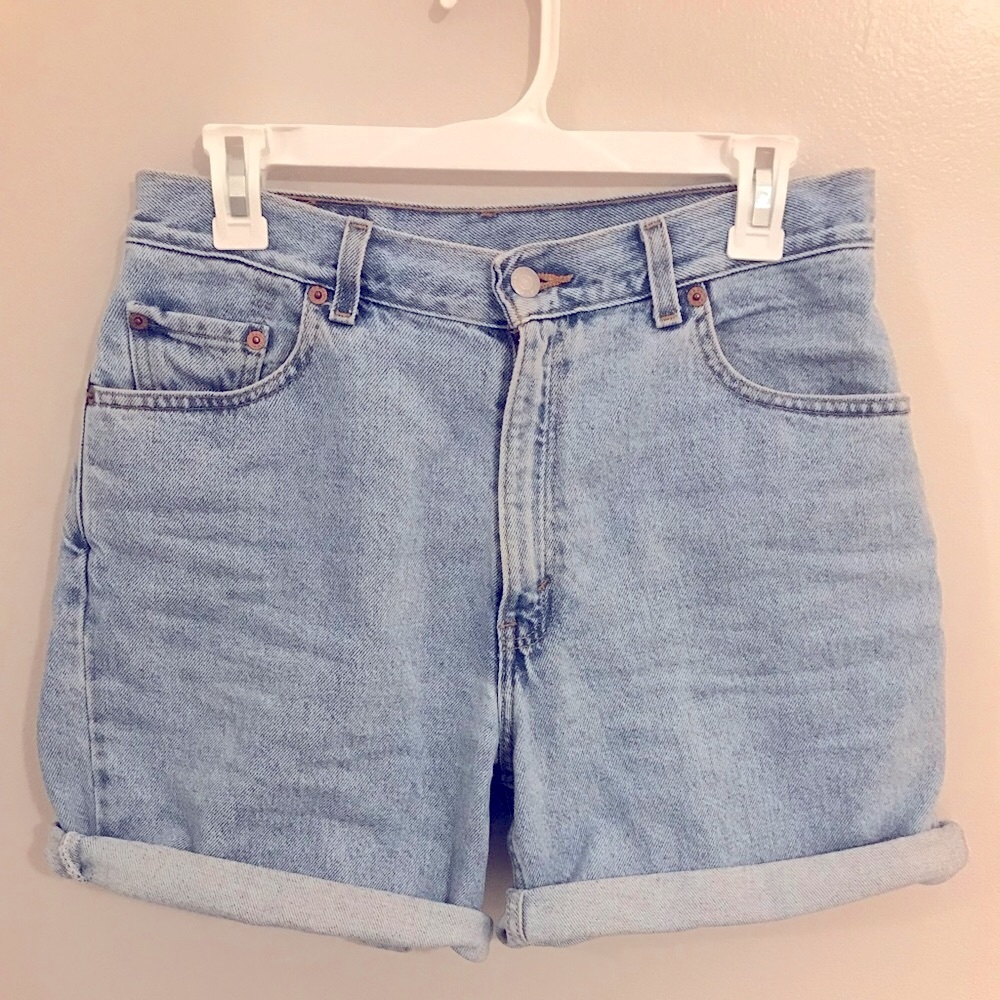 Levi’s 550 light wash Jean Shorts